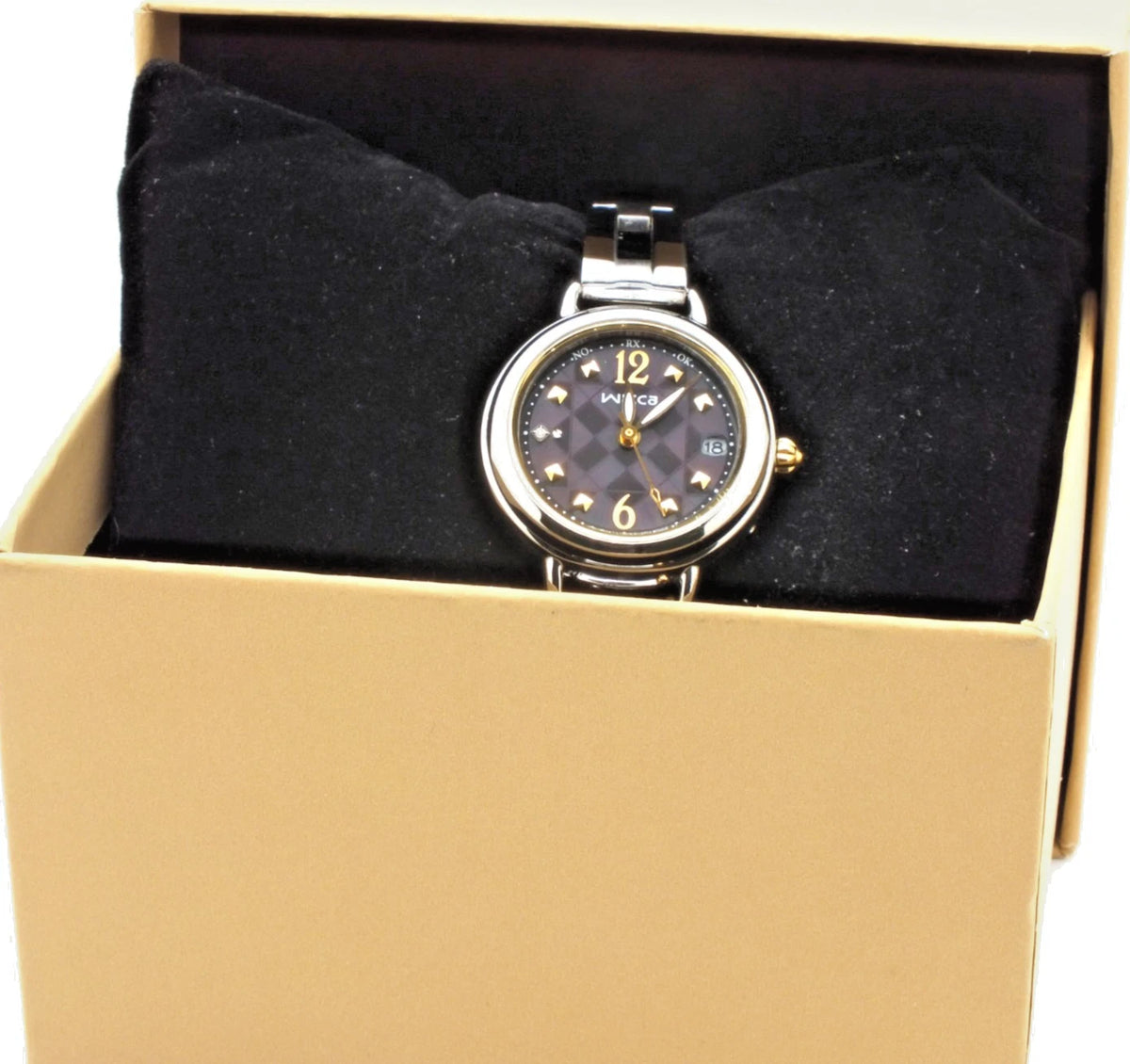Citizen Wicca women's solar watch with black dial, photo 20 of 21